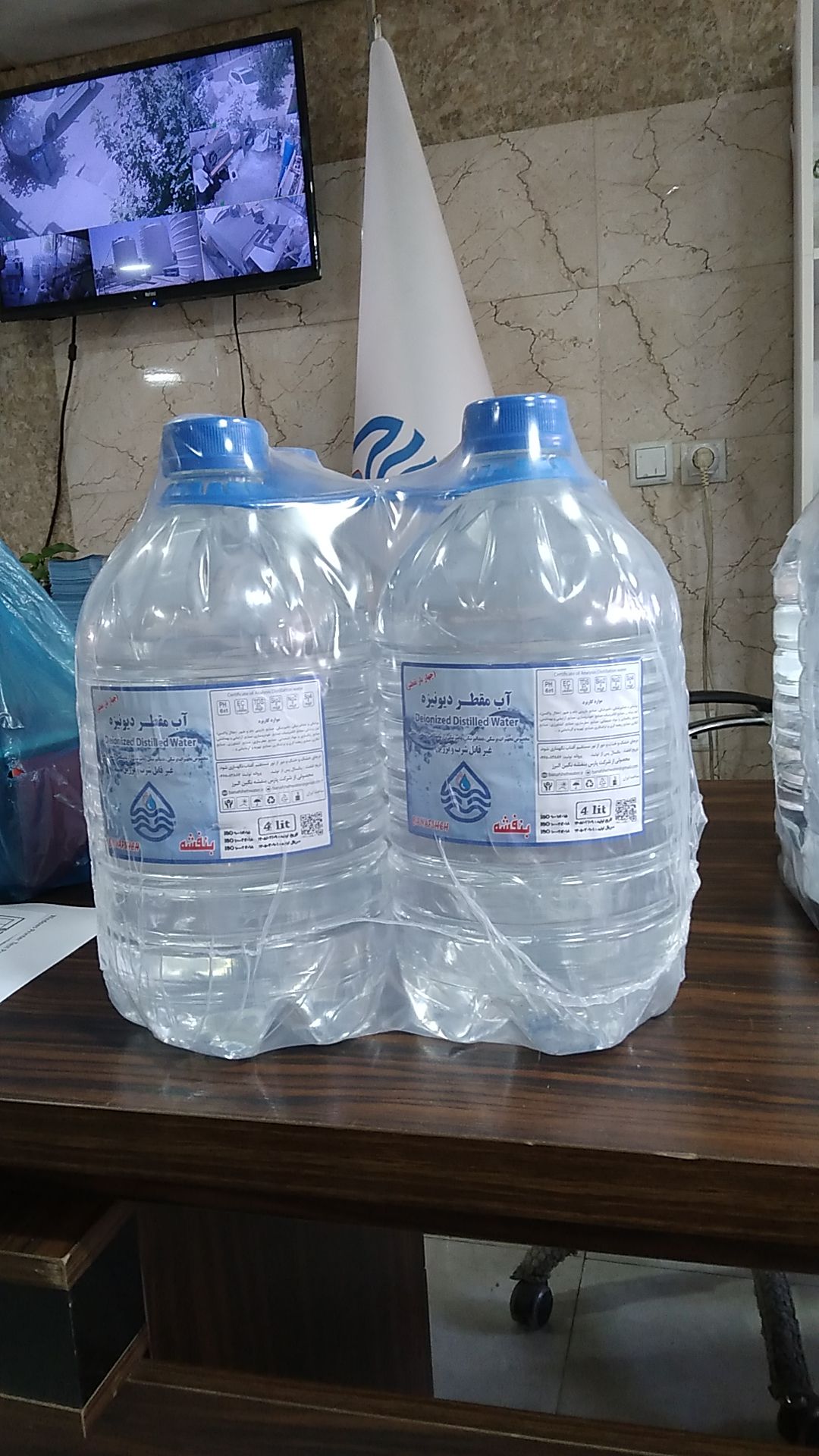 آب مقطر ۴ بار تقطیر ۵ لیتری